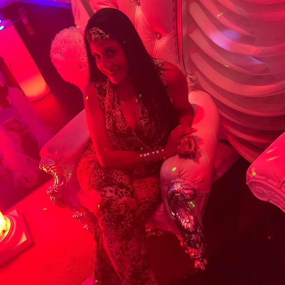 Meet your Posher, Myrta - Picture 1 of 1